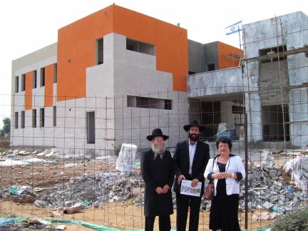 Rabbi Lieberrman, Rabbi Vilenkin & MK Marina Solodkin at Shlavim Center